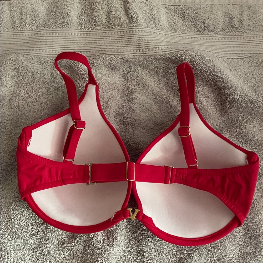 Vibrant Red Bikini top - Picture 2 of 3